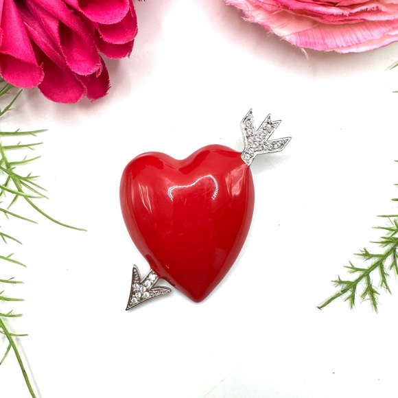 Bob Mackie Jewelry - VINTAGE⚜️BOB MACKIE Red Enamel Heart & Arrow Brooch